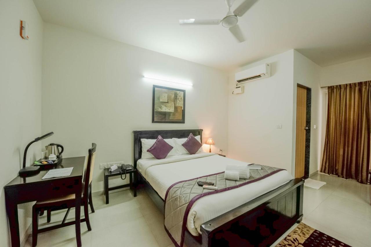 Hotel Siesta Bellandur Bangalore Exterior foto